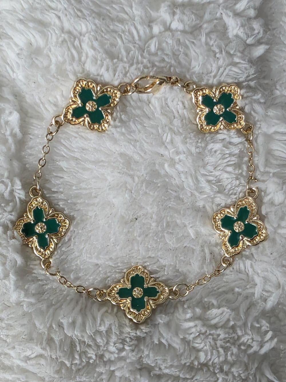 FOUR LEAF CLOVER BRACELET GOLD TONE + EMERALD GREEN (FITS 6.5" WRIST) NWOT